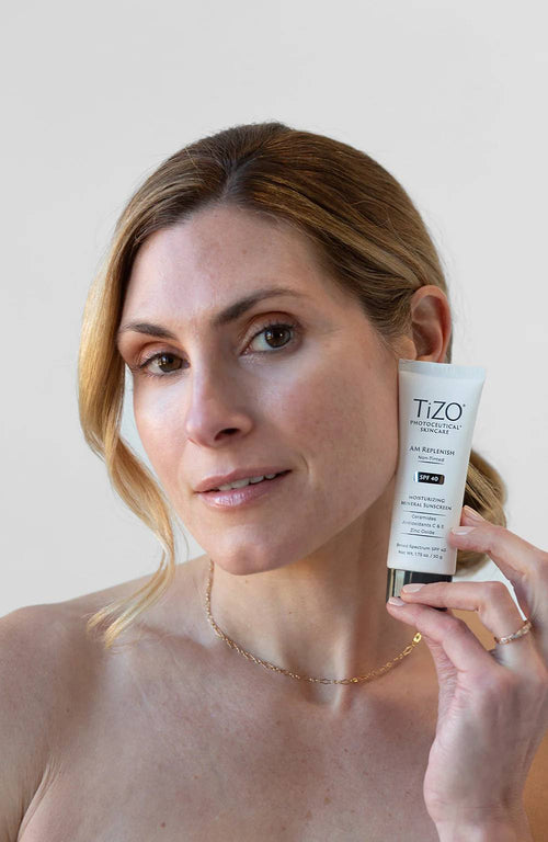 AM Replenish SPF 40