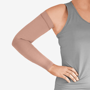 Manga de Compresión Hasta la Muñeca Con Proximal De Silicón, 20-30mmHg
